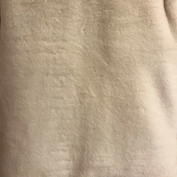 S13 by SAM. Madison Faux Fur Jacket in Cream with Black Puffer Lining, Size L - Picture 11 of 14